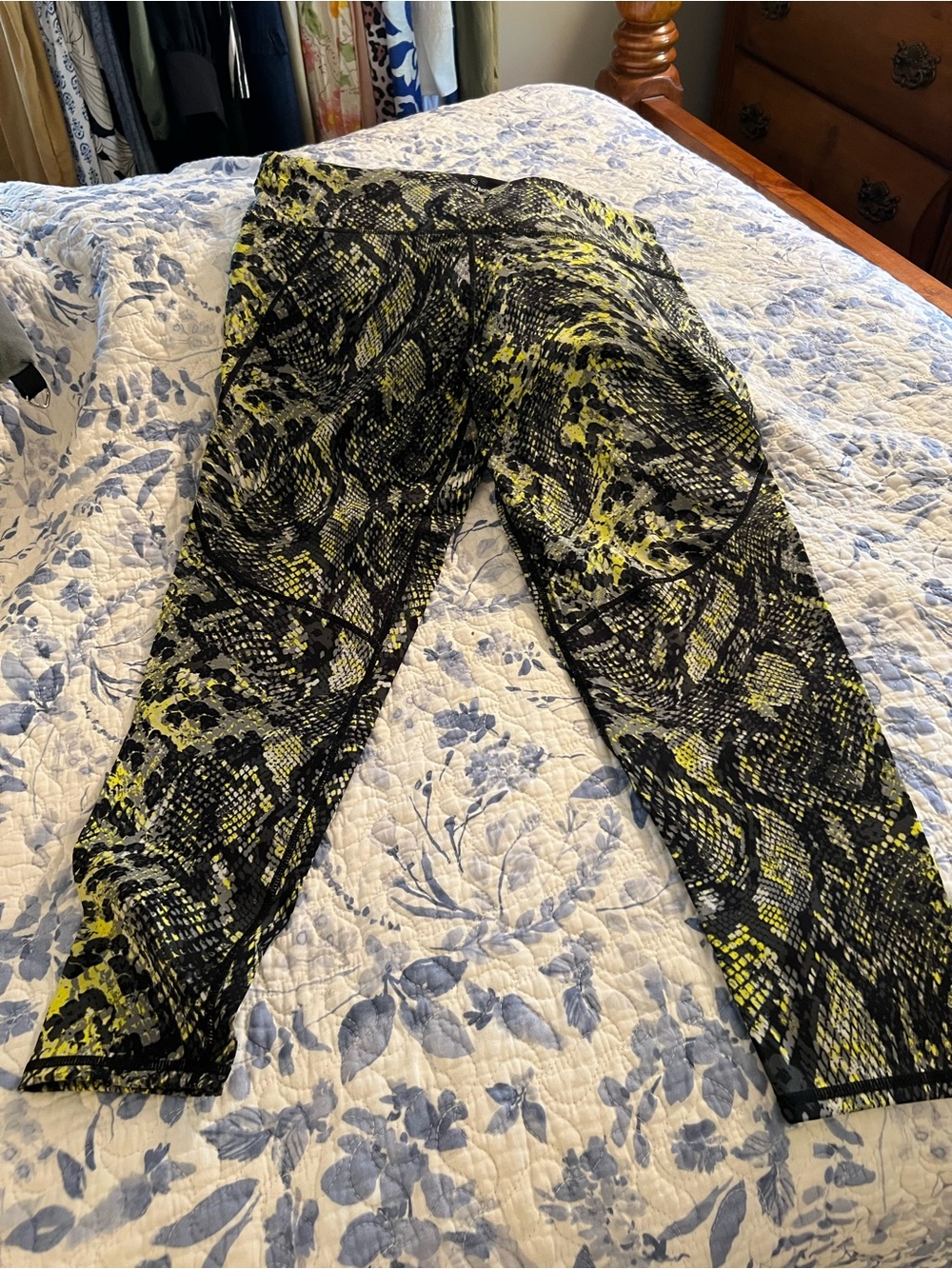 Sweaty Betty full length leggings in vibrant snakeskin print.